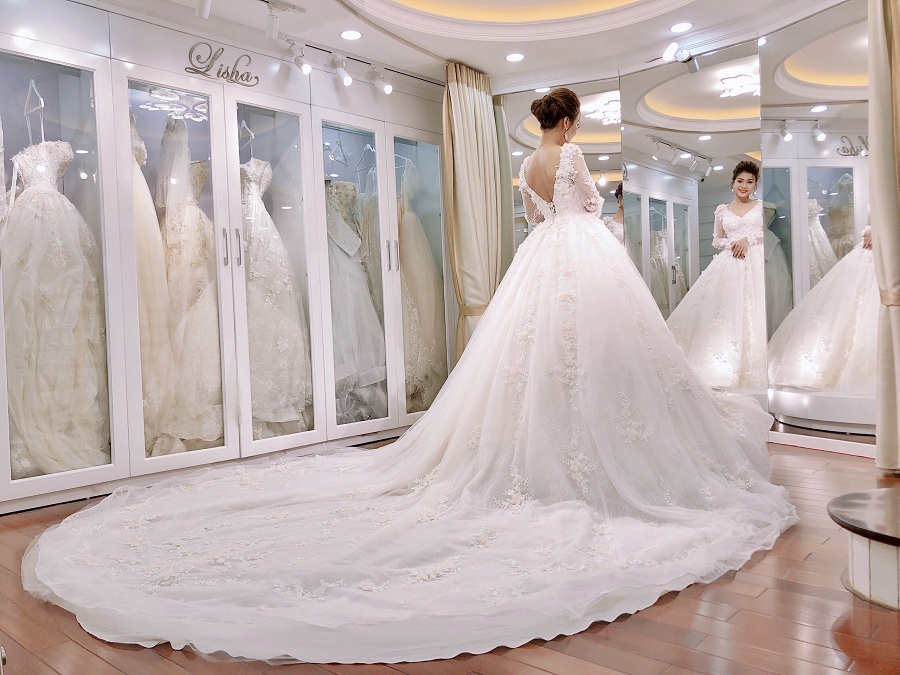 Bảng giá may đo thuê váy cưới Hà Nội cao cấp của Camile Bridal  CAMILE  BRIDAL