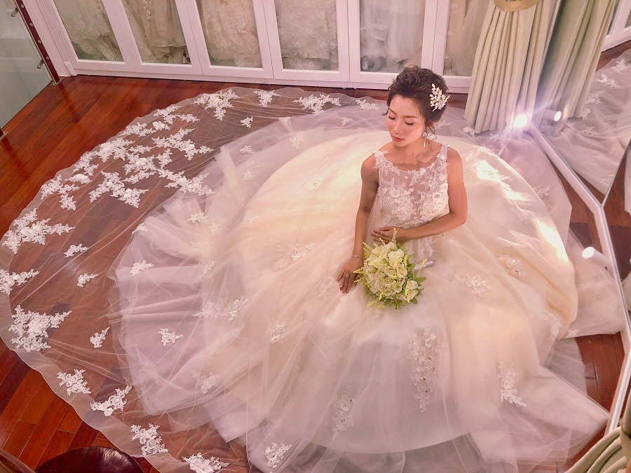 Thuê váy cưới ở đâu đẹp Hà Nội - review váy cưới tại Lisha Bridal